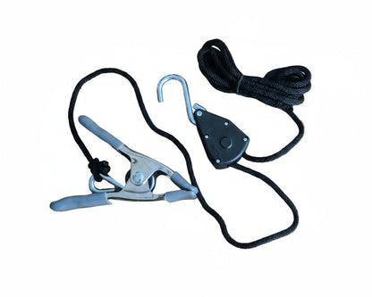 Federklemme mit Handzugratsche zum Aufhängen der Spanndecke