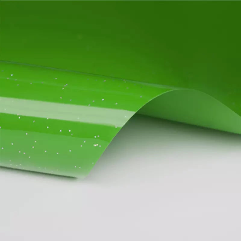 Lackspanndecke Galaxy mit Keder Farbe 666 grün - Folienbreite bis 320 cm