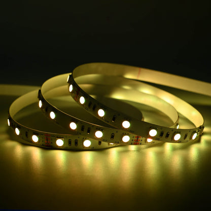 Mehrfarbiger LED Streifen IP20 für trockene Innenbereiche, 5 Meter Länge.