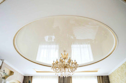 Lackspanndecke Farbe beige im Raum montiert