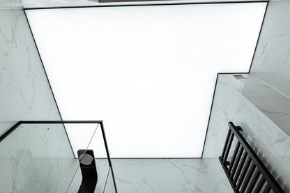 Elegante CEILITEC Lichtdecke im Wohnraum – selbst umgesetzt
