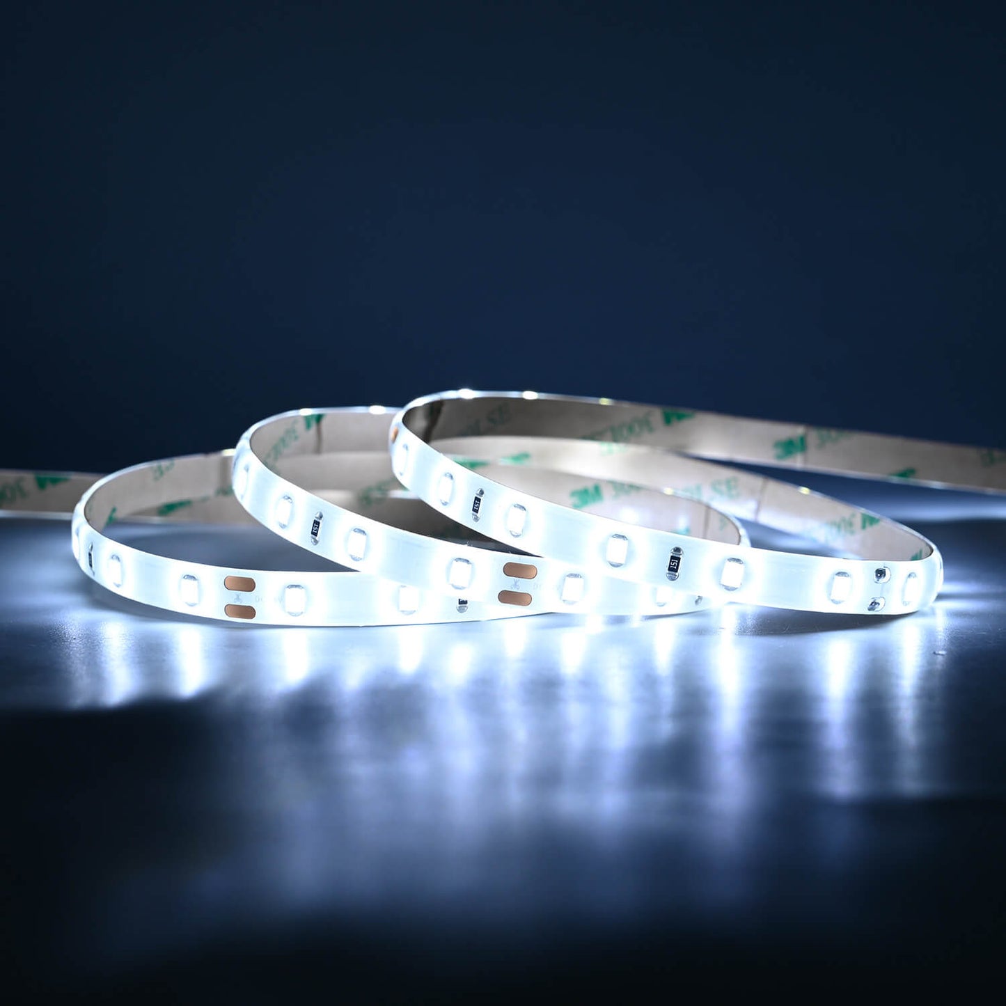 Premium LED Streifen 24V Strip 5M 4,8W/m 60LEDs/m 8mm - Lichtfarbe: Warmweiß 3000K - Schutzart: IP20