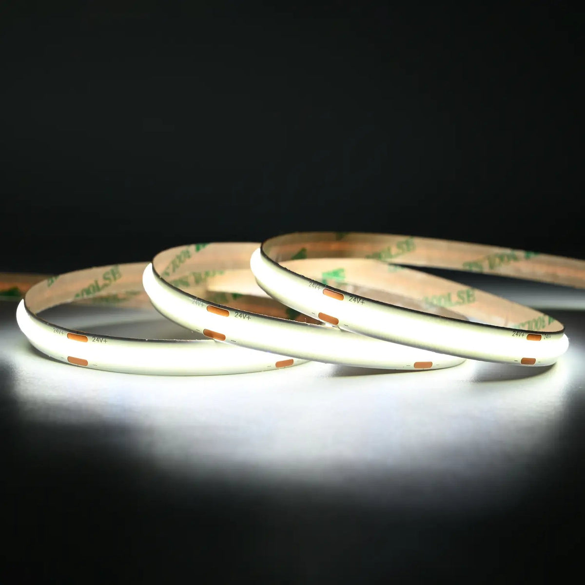 Premium 24V COB LED Streifen 8mm breit IP20 für LED Beleuchtung